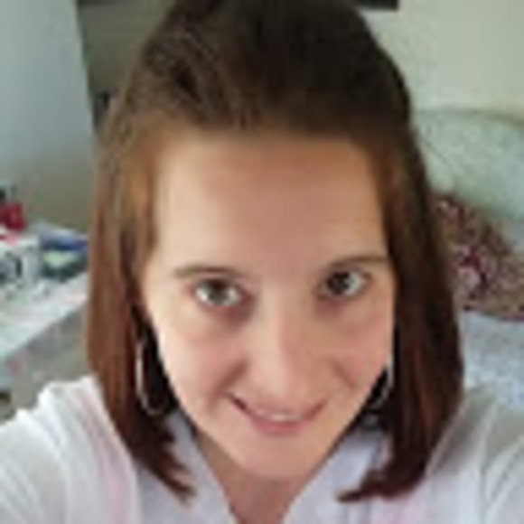 Meet your Posher, Amanda - Picture 1 of 1